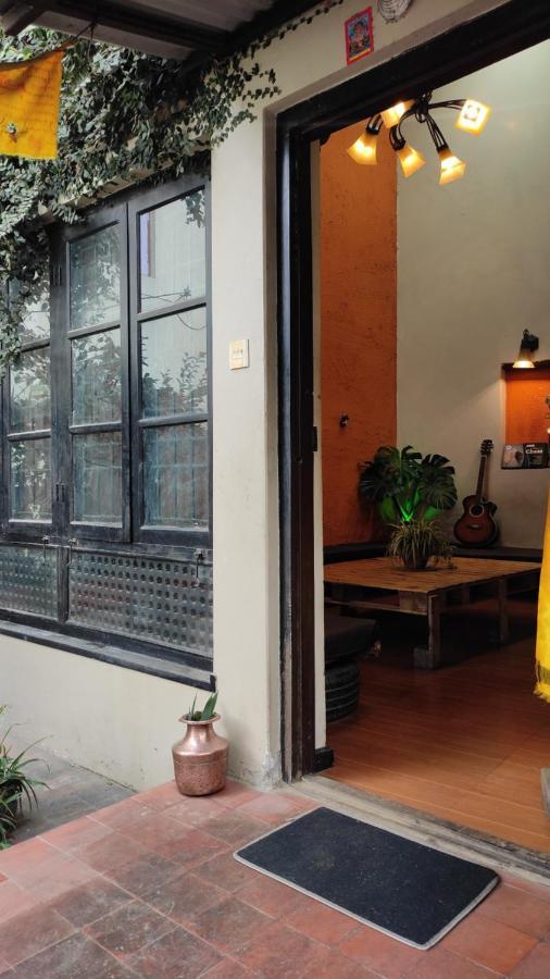 Laughing Buddha Guest House & Villa Kathmandu Exterior photo